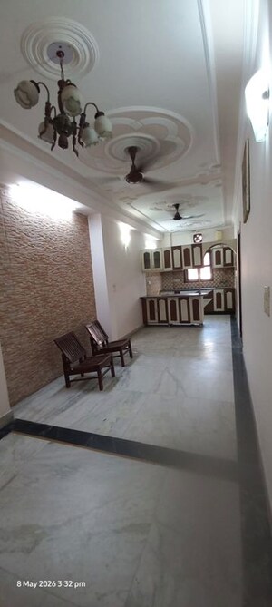 Living Room in 2 BHK Builder Floor at Sector 40 – for Rent