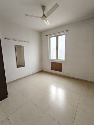 Room in 2 BHK Apartment at Vatika Gurgaon 21, Sector 83 – for Rent