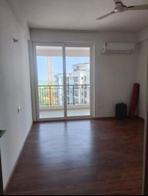 Room in 4 BHK Apartment at Ambika Florence Park, North Mullanpur – for Sale