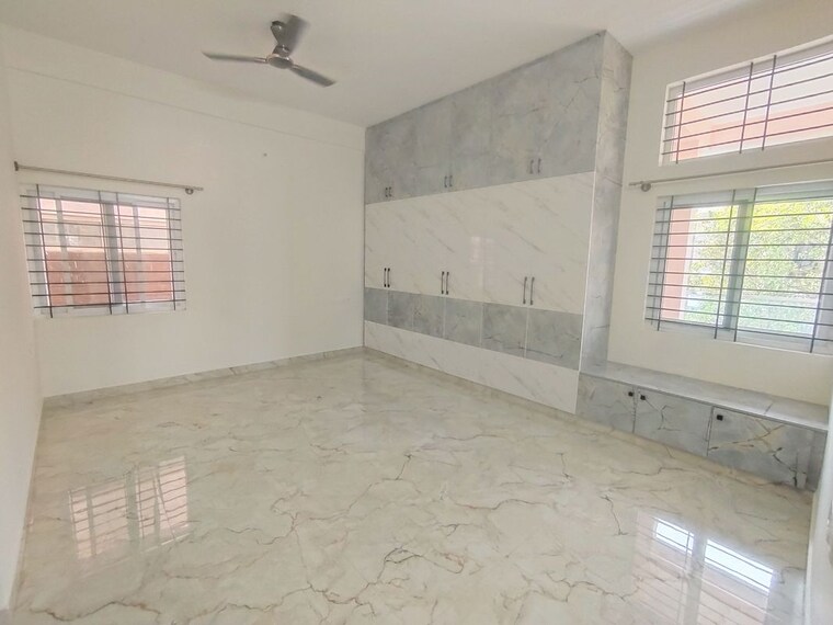 Room, reliaable-lakedew-residency 3 Bedroom 2100 Sq.Ft. Apartment In Harlur Bangalore 10492366
