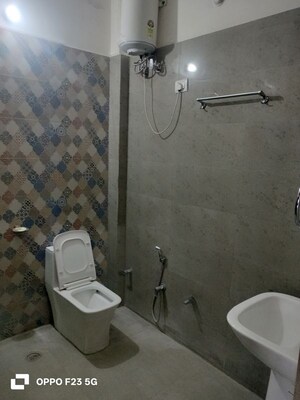Bathroom in 2 BHK Builder Floor at Vishesh Khand 3 – for Rent
