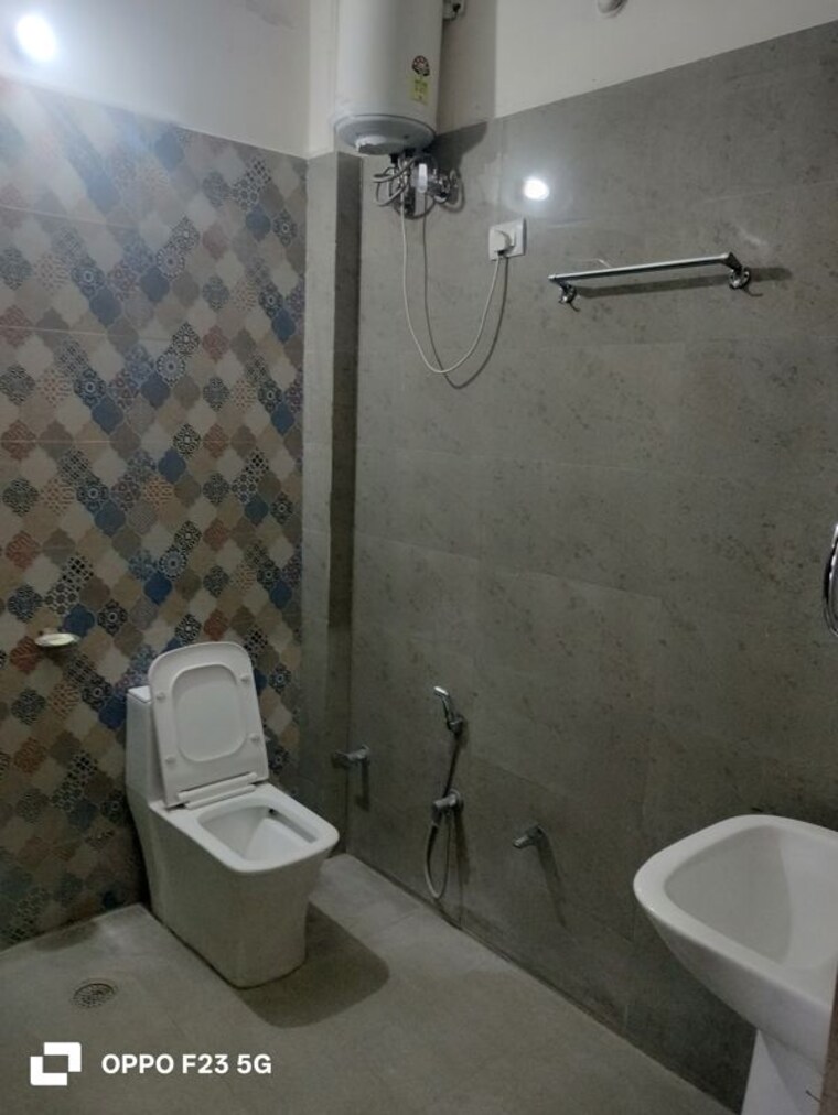 Bathroom, vishesh khand 3 2 Bedroom 1240 Sq.Ft. Builder Floor In Vishesh Khand 3 Lucknow 10492383