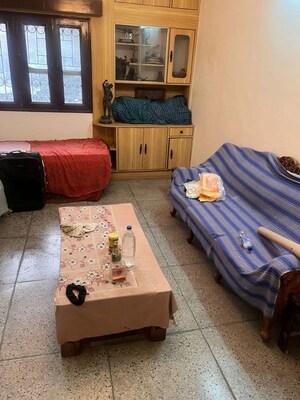 Bedroom in 3 BHK Builder Floor at Safdarjung Development Area – for Rent