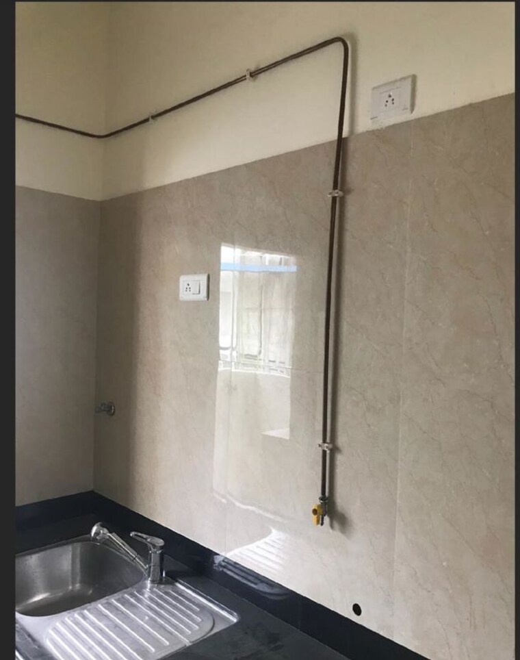Bathroom, l-t-crescent-bay-t2 5 Bedroom 3400 Sq.Ft. Apartment In Parel Mumbai 10492436