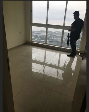 Room in 5 BHK Apartment at L&T Crescent Bay T2, Parel – for Sale