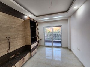 Room in 6+ BHK Villa at Indrapuram – for Sale