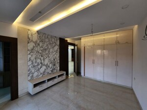 Room in 6+ BHK Villa at Indrapuram – for Sale