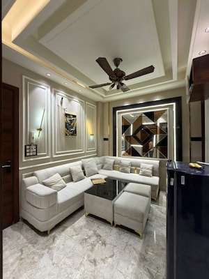 Gym in 2 BHK Builder Floor at Dwarka Mor – for Rent