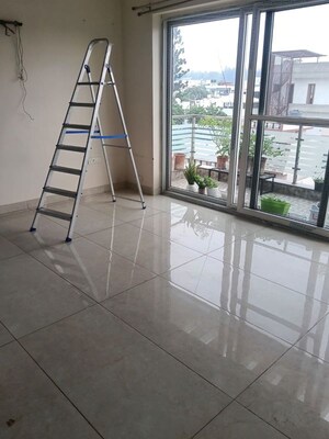 3 BHK Builder Floor For Rent in Laxman Chowk