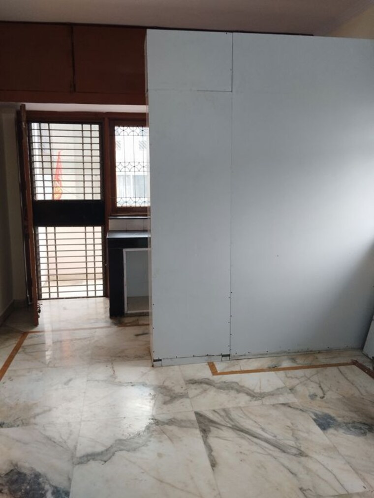 Room, mewala maharajpur 1.5 Bedroom 500 Sq.Ft. Apartment In Mewala Maharajpur Faridabad 10492448
