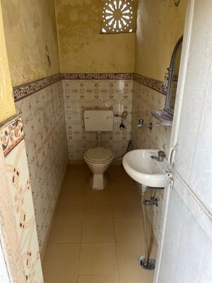 Bathroom in 2 BHK Independent House at Indira Nagar – for Rent