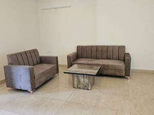 Bedroom in 6+ BHK Independent House at Vipul World Floors, Sector 48 – for Sale