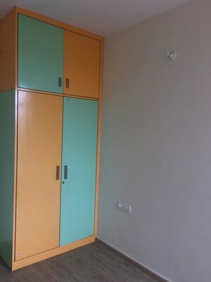 Furnished Amenities in 3 BHK Apartment at Spr Imperial Estate, Sector 82 – for Sale