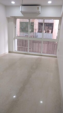 2 BHK Apartment For Rent in Omkar Meridia