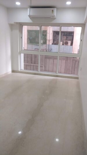 2 BHK Apartment For Rent in Omkar Meridia, Kurla West