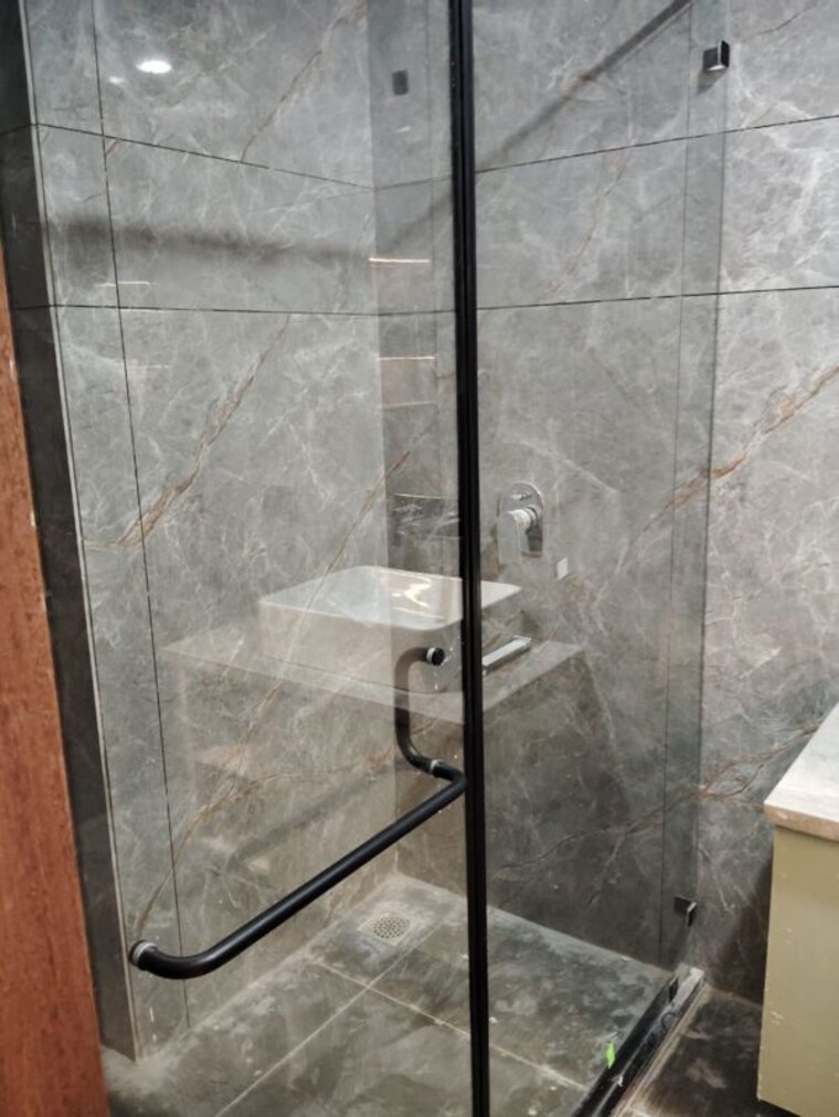 Bathroom, south city 2 4 Bedroom 267 Sq.Yd. Builder Floor In South City 2 Gurgaon 10492674