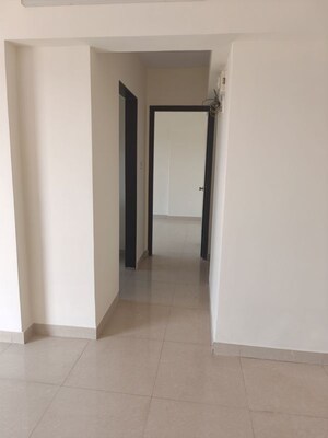 Room in 2 BHK Apartment at Nahar Amrit Shakti, Chandivali – for Rent