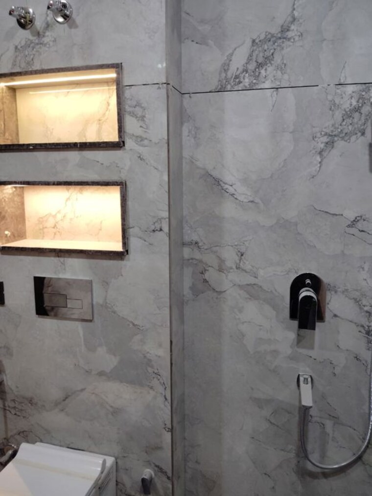 Bathroom, south city 2 4 Bedroom 267 Sq.Yd. Builder Floor In South City 2 Gurgaon 10492727