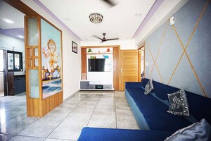 Team Area in 2 BHK Apartment at Nava Naroda – for Sale