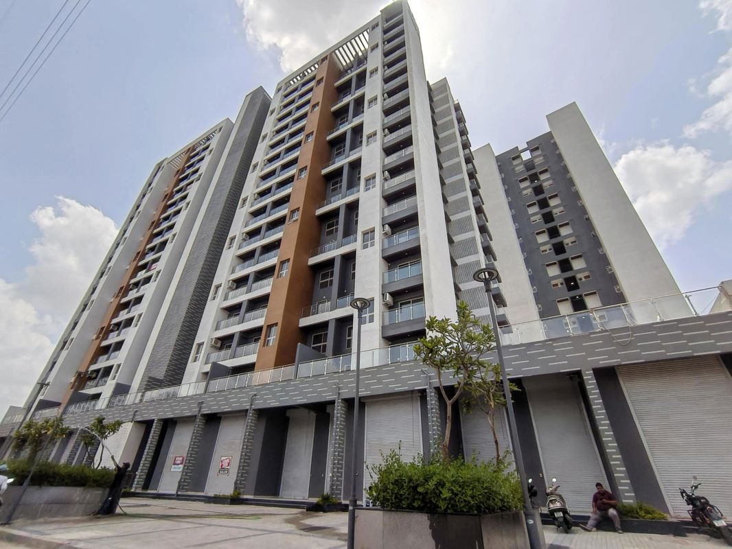 2 BHK + Pooja Room 1020 Sq.Ft. Apartment in Gera Planet Of Joy