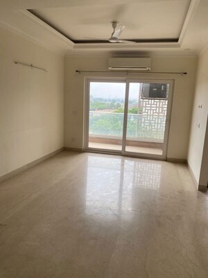 Room in 4 BHK Builder Floor at Central Park Flower Valley, Sohna Sector 33 – for Sale