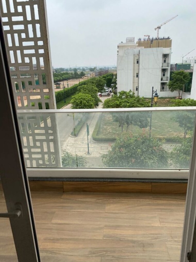 Balcony, central-park-flower-valley 4 Bedroom 2350 Sq.Ft. Builder Floor In Sohna Sector 33 Gurgaon 10492884