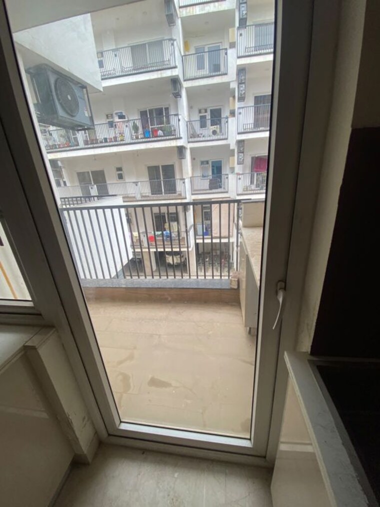 Balcony, central-park-flower-valley 4 Bedroom 2350 Sq.Ft. Builder Floor In Sohna Sector 33 Gurgaon 10492884