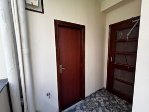 Room in 2 BHK Builder Floor at Sector 42 – for Rent