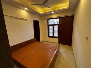 Bedroom in 2 BHK Builder Floor at Sector 42 – for Rent