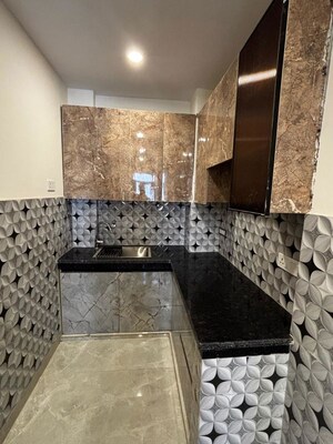 Kitchen in 2 BHK Builder Floor at Sector 42 – for Rent