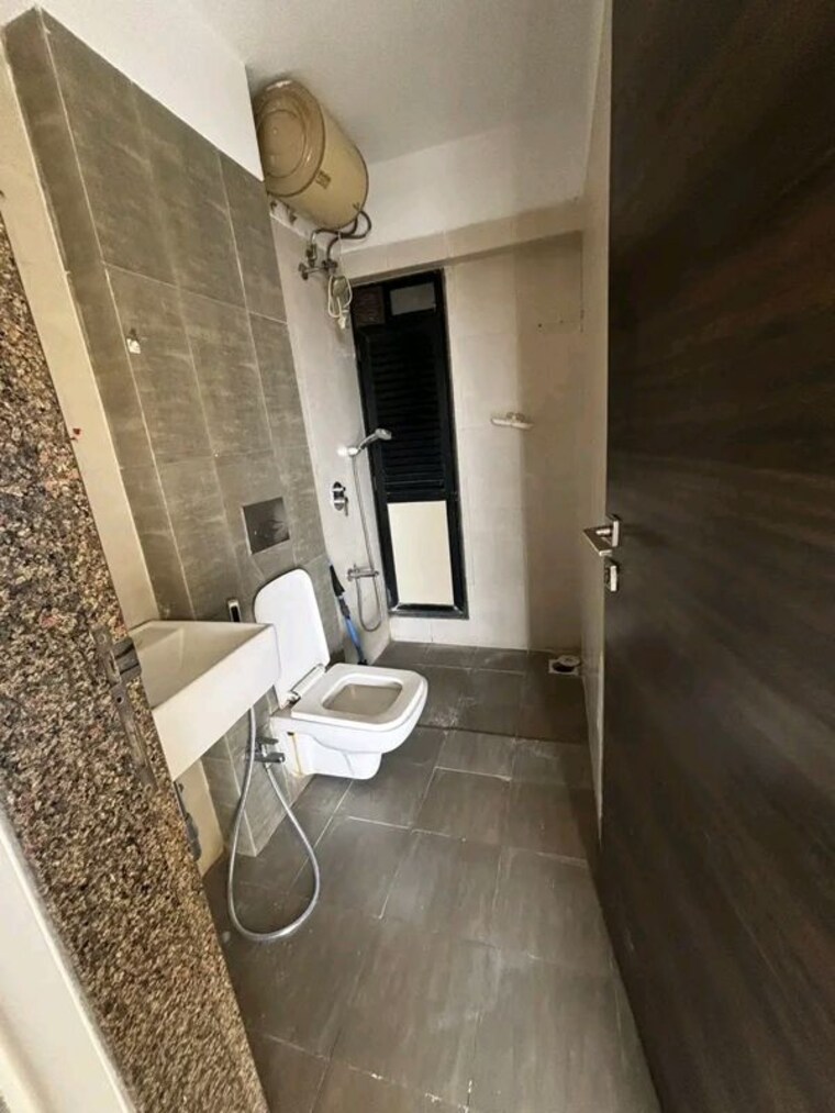 Bathroom, hubtown-rising-city 2 Bedroom 630 Sq.Ft. Apartment In Ghatkopar East Mumbai 10492934