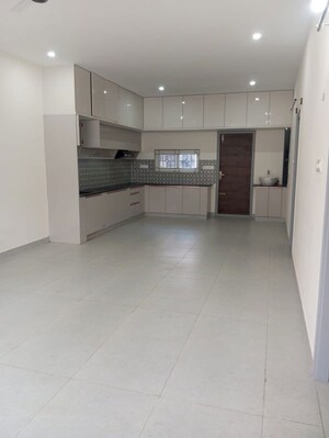 Room in 2 BHK Builder Floor at Green Woods Layout Phase II, Tc Palya Road – for Rent