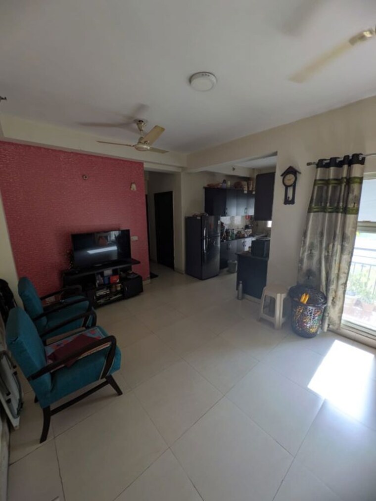 Living Room, gardenia-golf-city 2.5 Bedroom 1150 Sq.Ft. Apartment In Sector 75 Noida 10492931