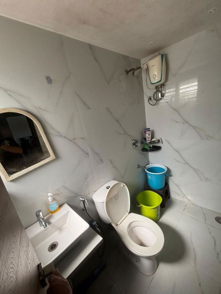 Bathroom, vashi sector 17 2 Bedroom 908 Sq.Ft. Apartment In Vashi Sector 17 Navi Mumbai 10492996