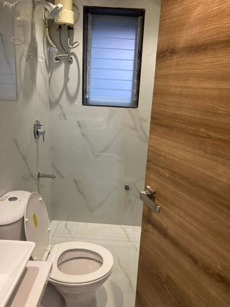Bathroom, vashi sector 17 2 Bedroom 908 Sq.Ft. Apartment In Vashi Sector 17 Navi Mumbai 10492996