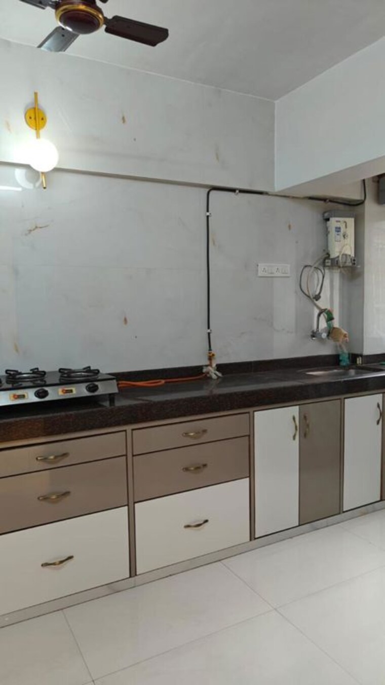 Kitchen, vashi sector 17 2 Bedroom 908 Sq.Ft. Apartment In Vashi Sector 17 Navi Mumbai 10492996