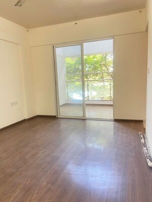 Room in 2 BHK Apartment at Dugad Panache, Kalyani Nagar – for Rent