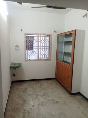 Room in  Office Space at Pappanaicken Pudur – for Rent