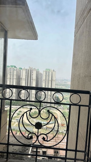 Bedroom in 3.5 BHK Apartment at Prateek Grand City, Siddharth Vihar – for Sale
