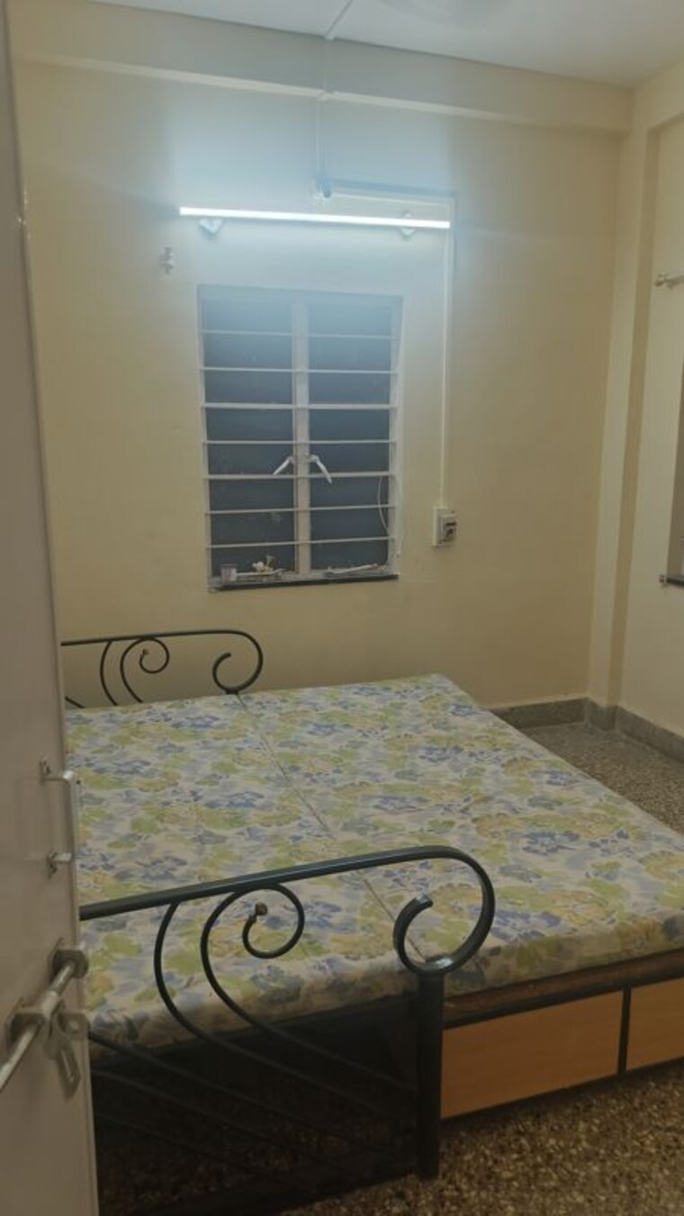 Bedroom, mira-society 1 Bedroom 650 Sq.Ft. Apartment In Swargate Pune 10493144