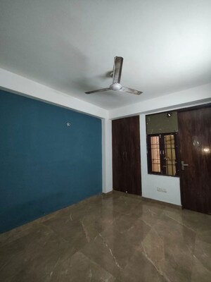 Room in 1 BHK Apartment at Sainik Farm – for Rent
