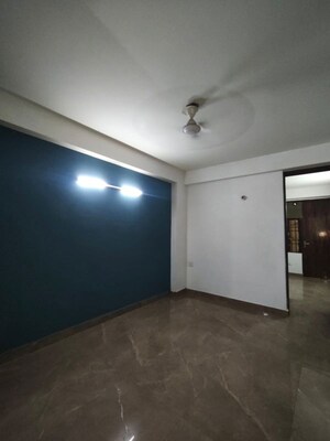 Room in 1 BHK Apartment at Sainik Farm – for Rent