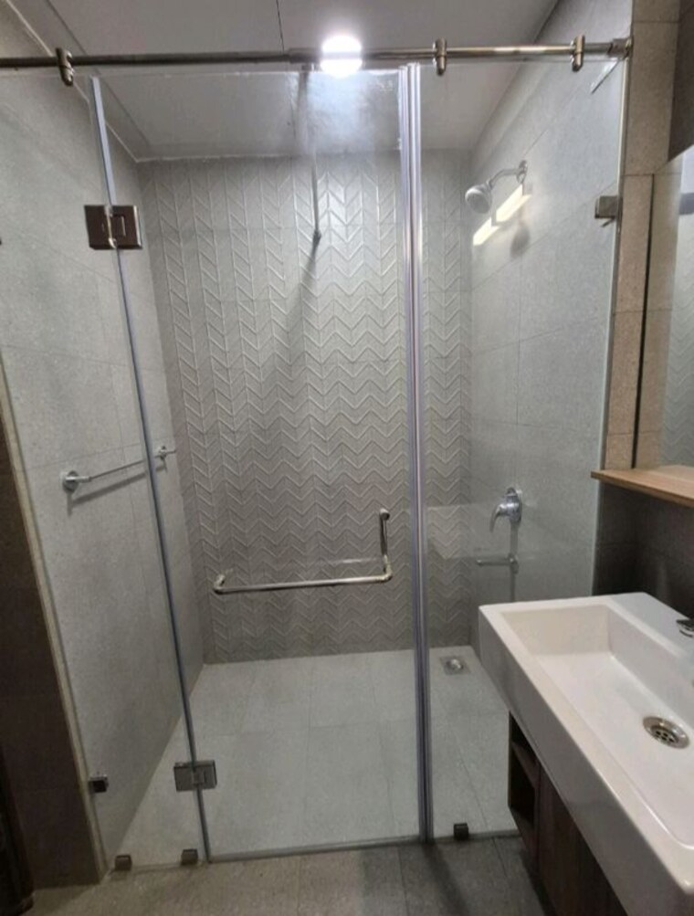 Bathroom, krisumi-waterfall-residences 3 Bedroom 1947 Sq.Ft. Apartment In Sector 36a Gurgaon 10485512