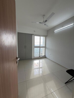 Room in 3 BHK Apartment at Godrej Emerald, Ghodbunder Road – for Rent