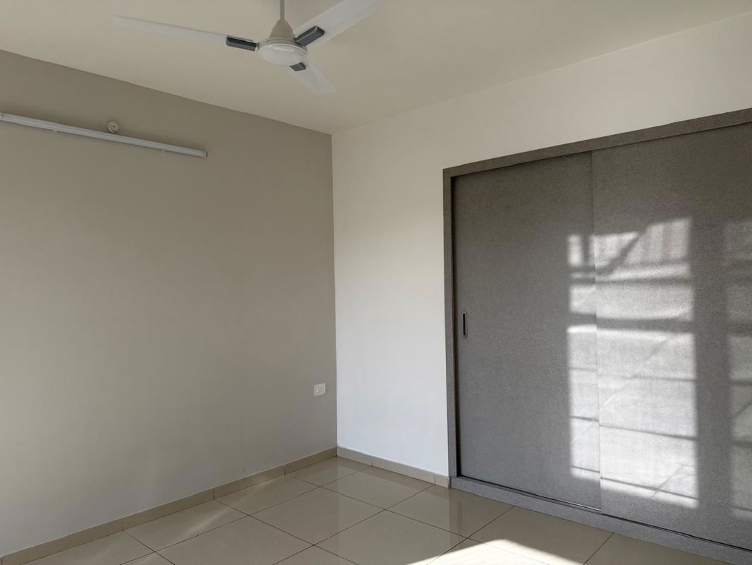 3 BHK + Store Room 927 Sq.Ft. Apartment in Godrej Emerald