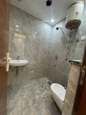 Bathroom in 2 BHK Apartment at Neb Sarai – for Rent