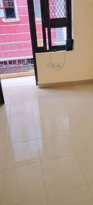 1 BHK Builder Floor For Rent in Vasant Kunj