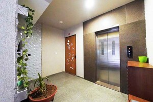 Bedroom in 4 BHK Apartment at Vavol – for Rent