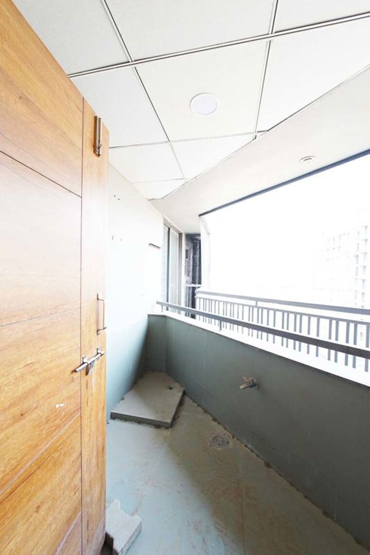 Kitchen, vavol 4 Bedroom 309 Sq.Yd. Apartment In Vavol Gandhinagar 10493212
