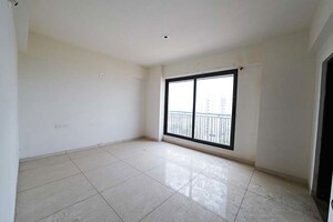 Room in 4 BHK Apartment at Vavol – for Rent